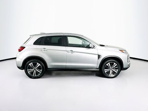 Used 2025 Mitsubishi Outlander Sport SE image 10