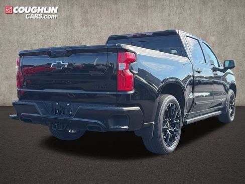 Used 2025 Chevrolet Silverado 1500 High Country w/ High Country Premium Package AWD/4WD image 8
