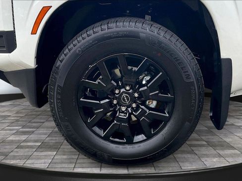 New 2026 Nissan Frontier SV w/ Tow Package image 12