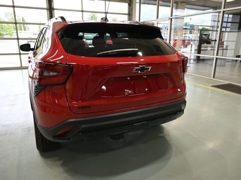 New 2026 Chevrolet Trax RS w/ Driver Confidence Package FWD image 6