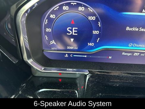 Used 2025 Chevrolet Silverado 2500 LTZ w/ LTZ Convenience Package image 17