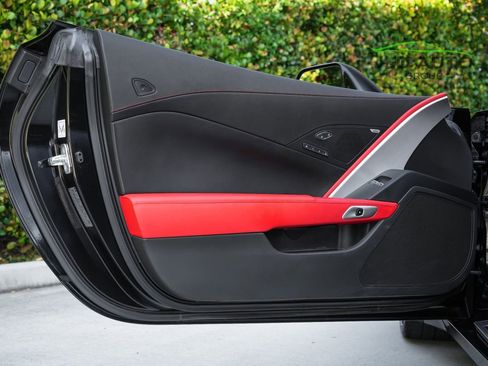 Used 2016 Chevrolet Corvette Z06 w/ 2LZ Preferred Equipment Group image 31