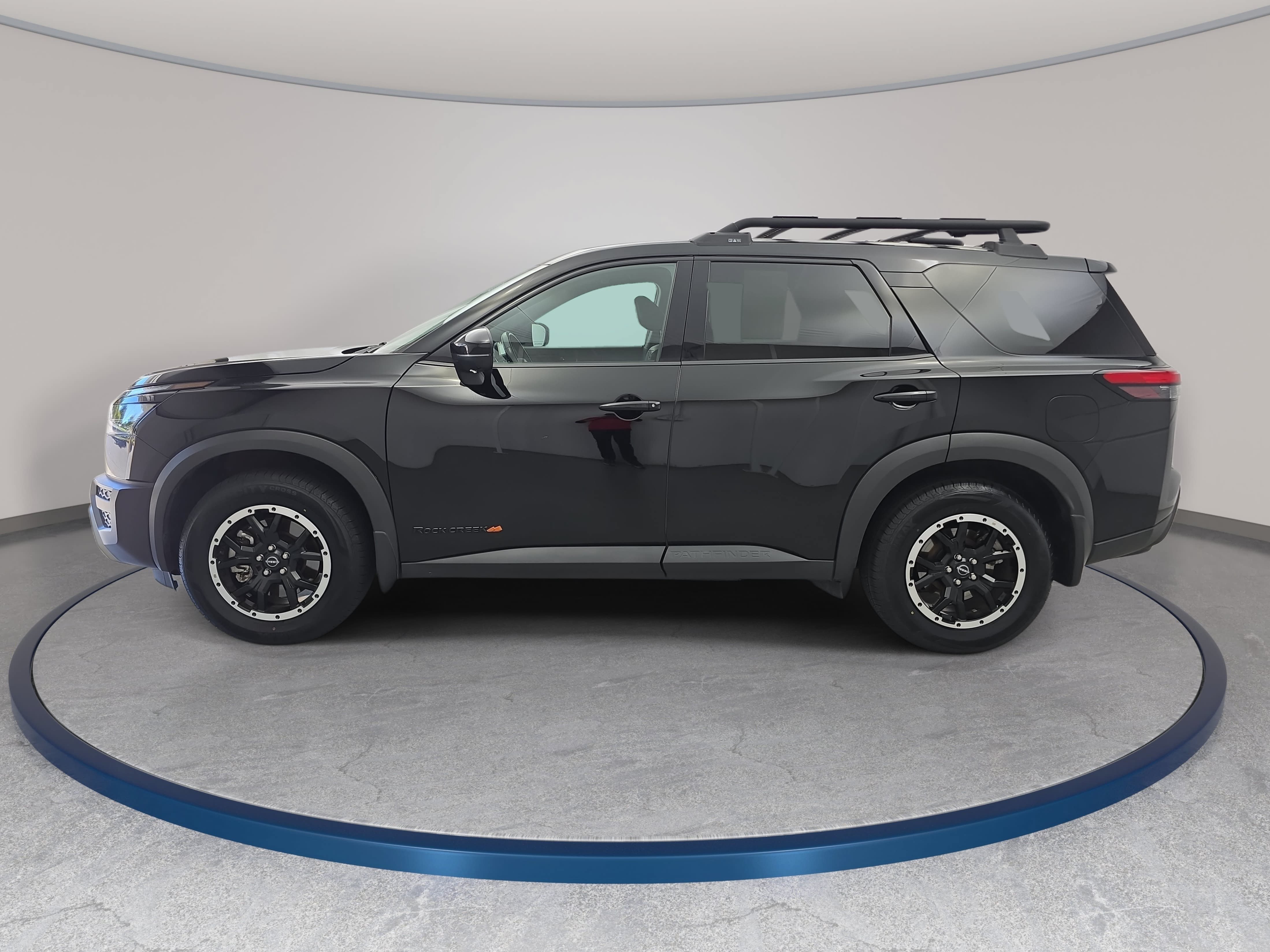 Used 2024 Nissan Pathfinder Rock Creek AWD/4WD image 8
