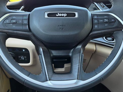 Used 2023 Jeep Grand Cherokee 4WD 4xe image 30