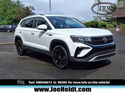 Certified 2022 Volkswagen Taos SE w/ IQ.Drive SE Package