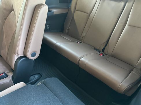 New 2026 Toyota Grand Highlander Hybrid MAX Platinum image 14