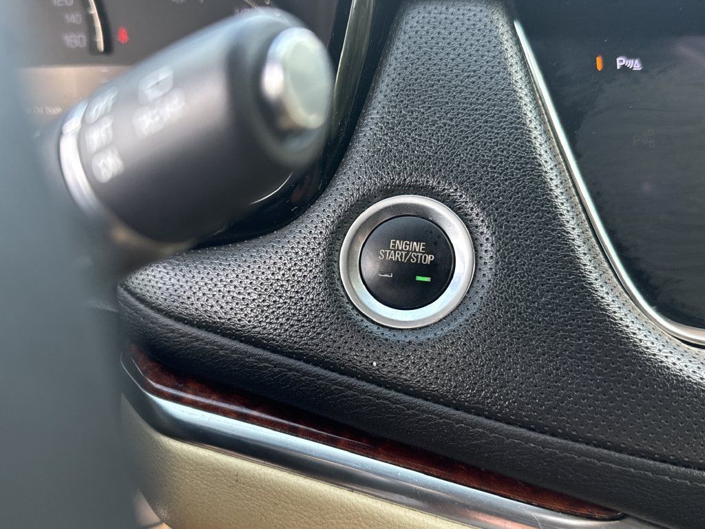 Used 2019 Cadillac XT5 Premium Luxury FWD image 23