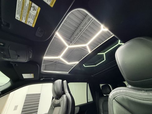 Used 2022 Lincoln Navigator Reserve w/ Equipment Group 201A image 14