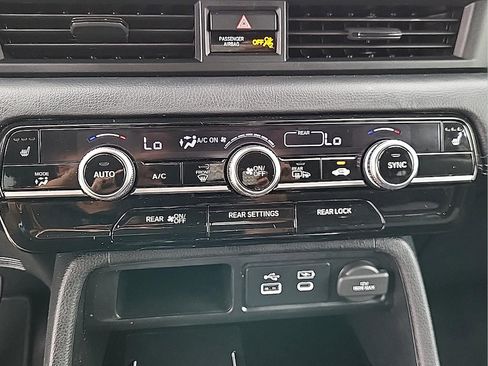 Used 2024 Honda Pilot Touring image 26