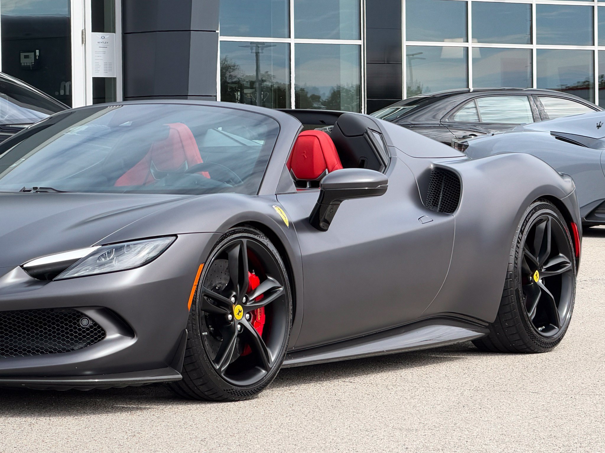 Used 2023 Ferrari 296 GTS RWD image 15