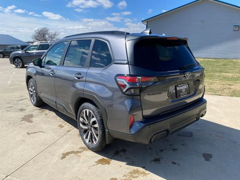 Used 2026 Subaru Forester Touring AWD/4WD image 4