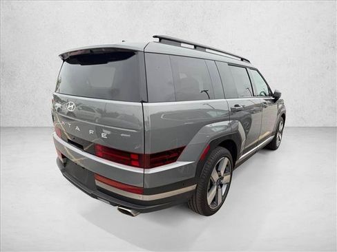 Used 2025 Hyundai Santa Fe Limited FWD image 4