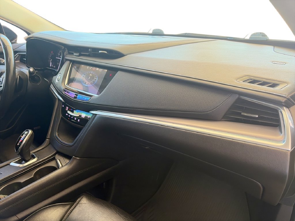 Certified 2017 Cadillac XT5 Luxury FWD image 30