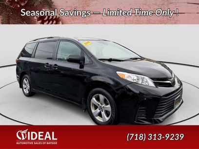 Used 2018 Toyota Sienna LE