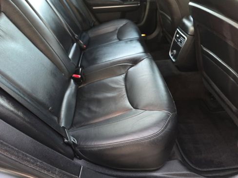 Used 2011 Chrysler 300 Limited w/ Sound Group image 24