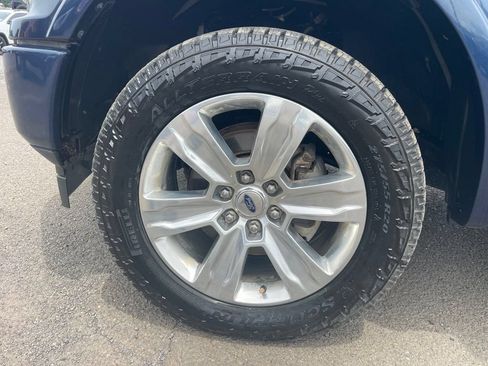 Used 2018 Ford F150 Platinum w/ Equipment Group 701A Luxury AWD/4WD image 22