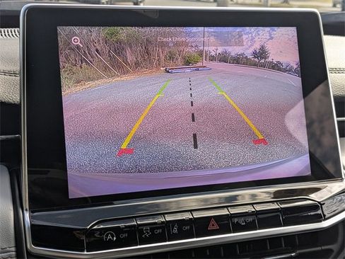 Certified 2025 Jeep Compass Limited image 19