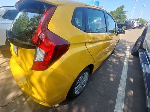 Used 2019 Honda Fit LX image 4