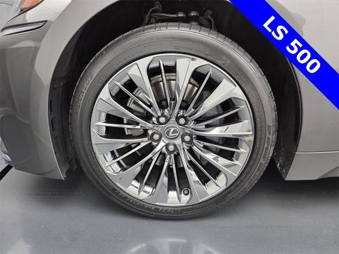 Used 2019 Lexus LS 500 image 29