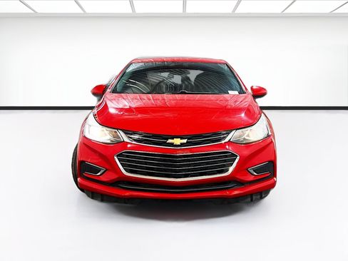 Used 2017 Chevrolet Cruze Premier FWD image 2
