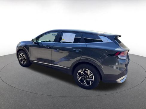Used 2025 Kia Sportage LX image 10