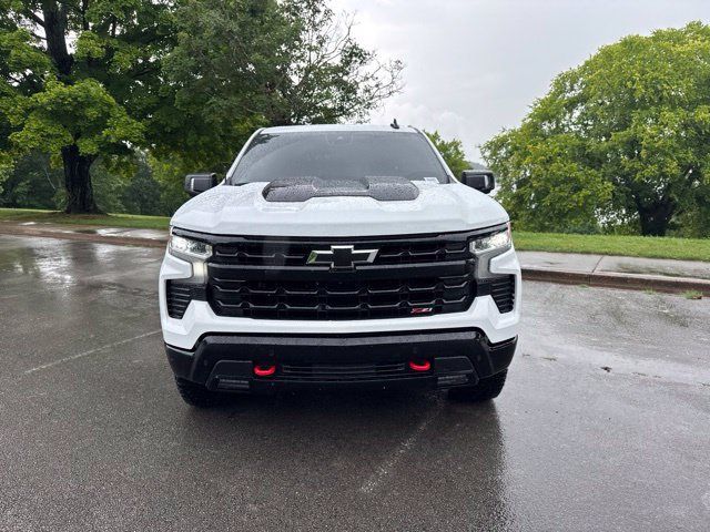 Used 2024 Chevrolet Silverado 1500 LT Trail Boss w/ Convenience Package II AWD/4WD image 2