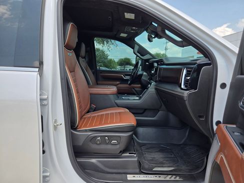 Used 2024 GMC Sierra 2500 Denali Ultimate AWD/4WD image 23