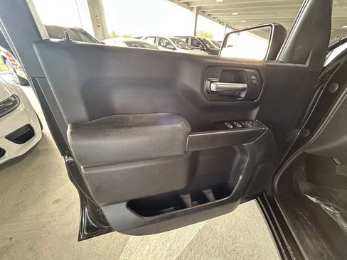 Used 2022 Chevrolet Silverado 1500 Custom image 46