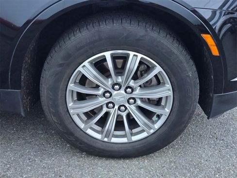 Used 2018 Cadillac XT5 Luxury w/ Driver Awareness Package image 42