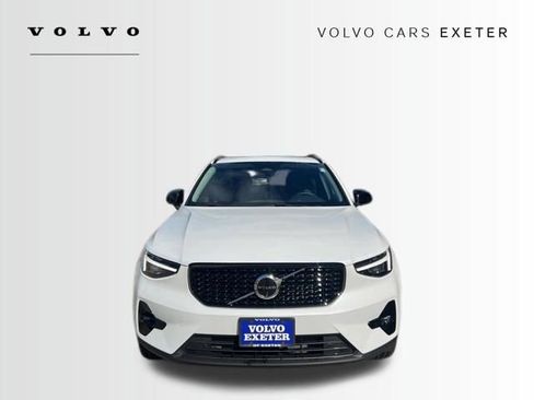 New 2026 Volvo XC40 B5 Plus w/ Protection Package Premier AWD/4WD image 2