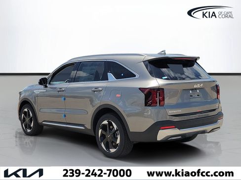 New 2026 Kia Sorento EX FWD image 4