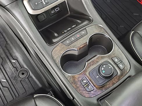 Used 2020 GMC Acadia Denali w/ Trailering Package FWD image 29