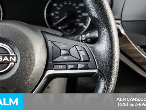 Used 2025 Nissan Altima 2.5 SV FWD image 26