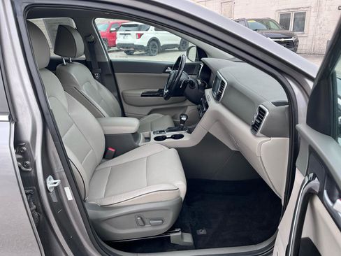 Used 2019 Kia Sportage SX image 16