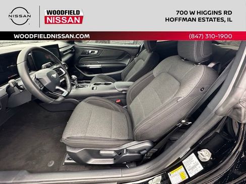 Used 2025 Ford Mustang Coupe image 25