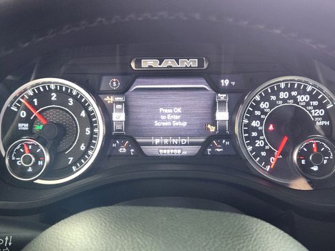 Used 2024 RAM 1500 Laramie image 20