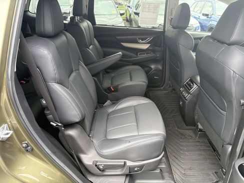 Certified 2022 Subaru Ascent Touring AWD/4WD image 15