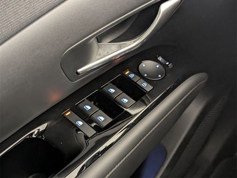 Used 2025 Hyundai Santa Cruz Limited image 15