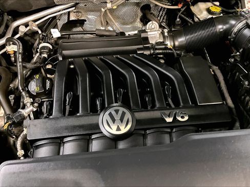 Used 2018 Volkswagen Atlas SEL AWD/4WD image 33