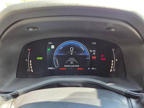 Used 2025 Toyota Camry LE image 28