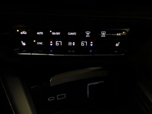 Used 2022 Buick Envision Preferred image 10