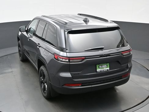 New 2025 Jeep Grand Cherokee Altitude AWD/4WD image 20