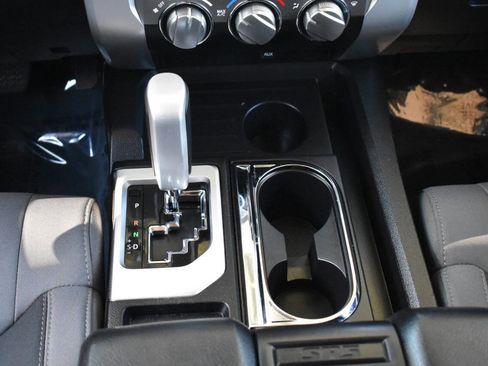 Used 2014 Toyota Tundra SR5 w/ SR5 Upgrade Package RWD image 39