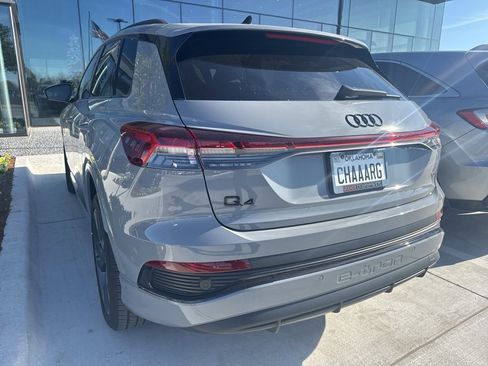 Used 2023 Audi Q4 e-tron Prestige w/ Black Optic Package image 5