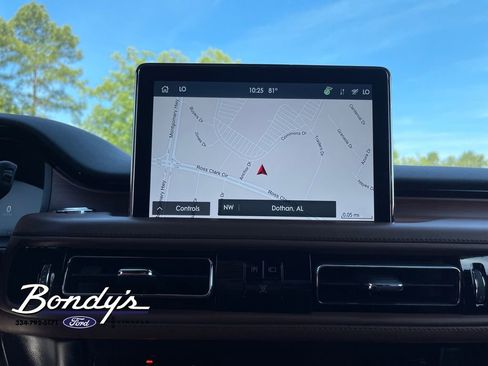 Used 2023 Lincoln Aviator Reserve w/ Equipment Group 201A RWD image 5