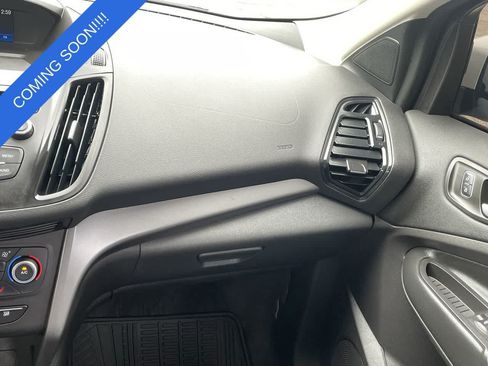 Used 2018 Ford Escape SE AWD/4WD image 16