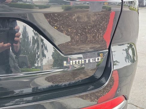 Certified 2023 Jeep Grand Cherokee Limited image 27