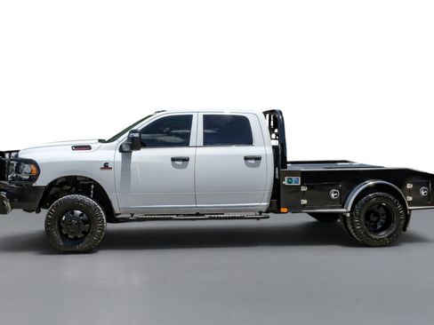 Used 2024 RAM 3500 Tradesman AWD/4WD image 9