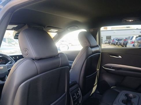 Used 2024 Cadillac XT4 Premium Luxury AWD/4WD image 24