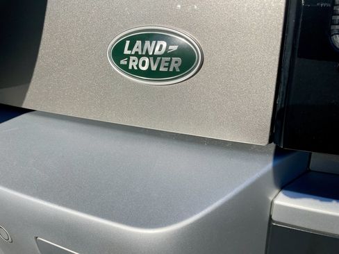 Used 2022 Land Rover Defender 110 S AWD/4WD image 33